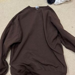 Brown sweatshirt